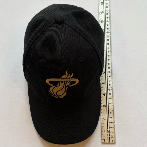 Miami Heat NBA Black Gold Logo Snapback Hat Cap Miller Genuine Draft Patch - Picture 8 of 9